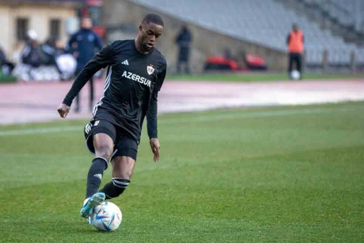 <p>"Qarabağ"ın sabiq futbolçusu yeni klubundan ayrılıb</p>