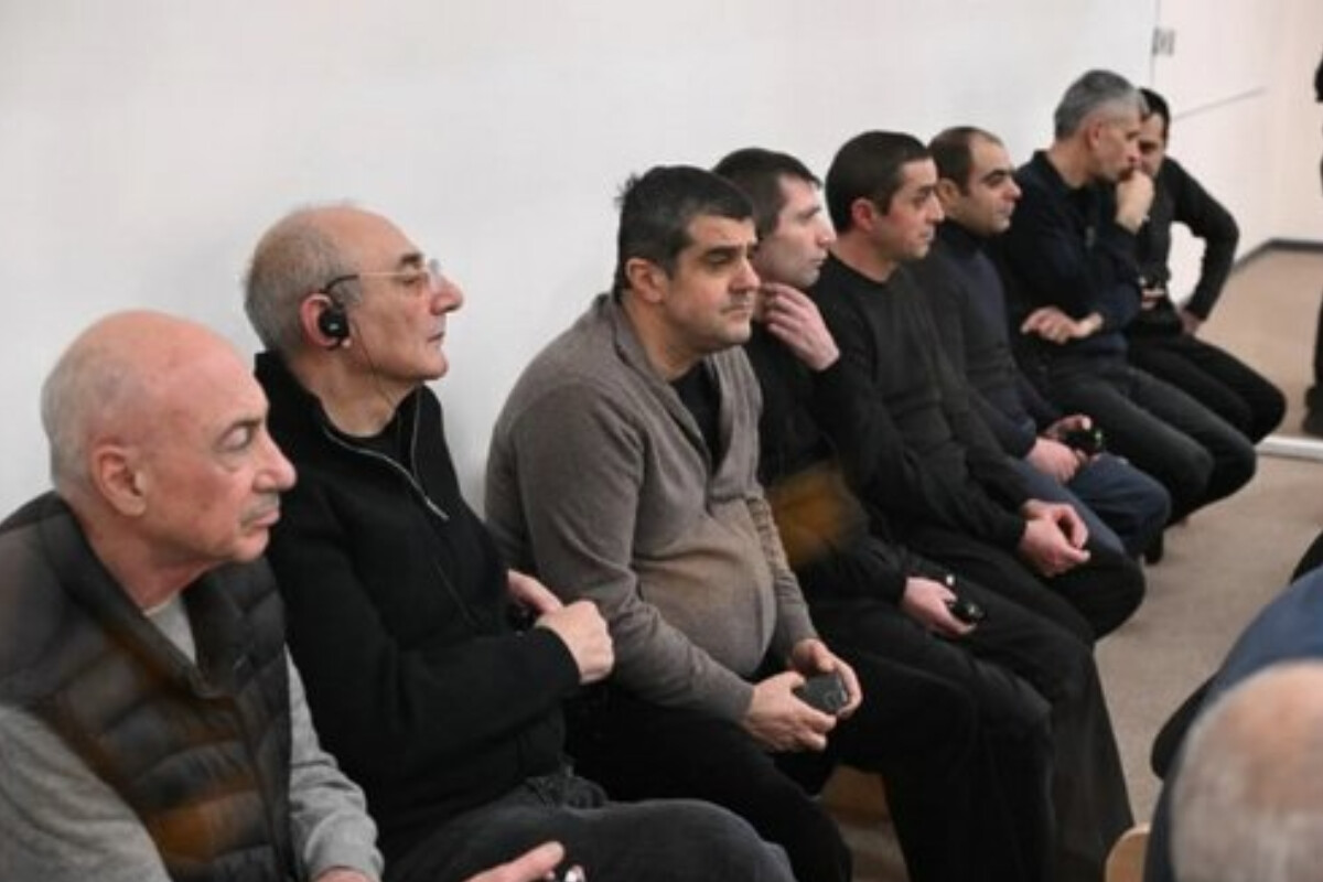 <p>Bakıda ağır cinayətlərdə ittiham olunan ermənilərin məhkəməsi davam edir</p>