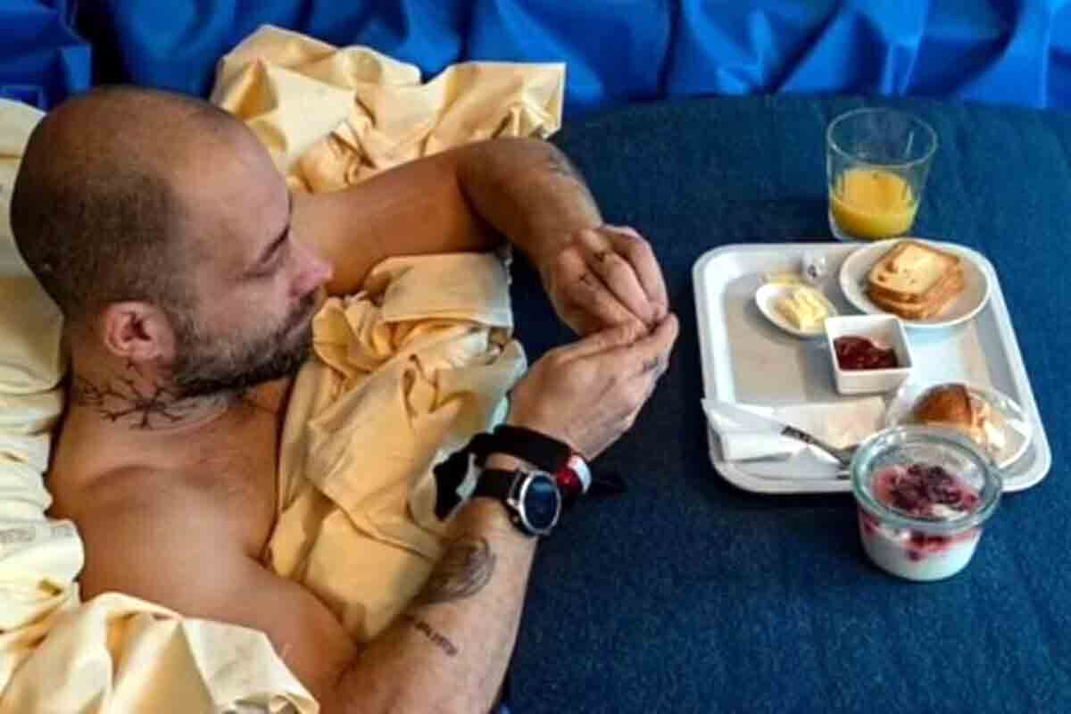 <p>Könüllülərə xüsusi çarpayıda yatmaq üçün 5000 avro ödəyəcəklər</p>