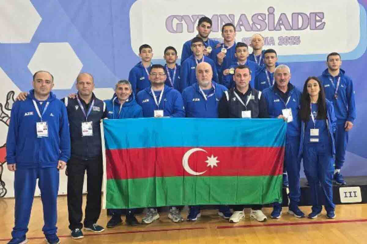 <p>U-15 güləş yığmalarımız Gimnaziyadada 25 medal qazanıb </p>