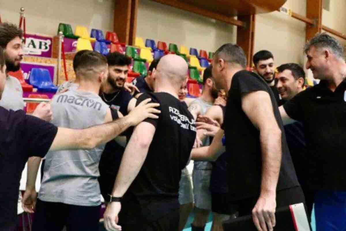 <p>“Azərreyl” iki legionerlə müqaviləni uzadıb</p>