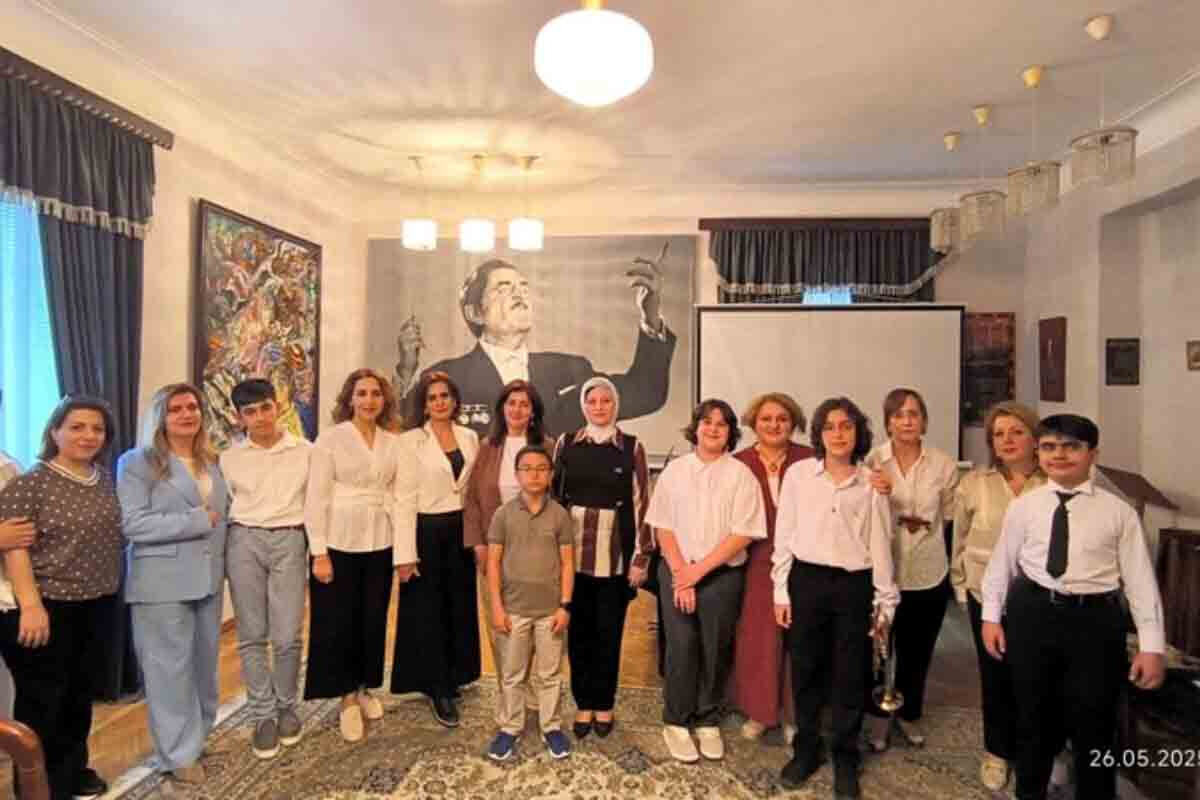 <p>28 May Müstəqillik Gününü həsr olunmuş konfrans-ekskursiya</p>