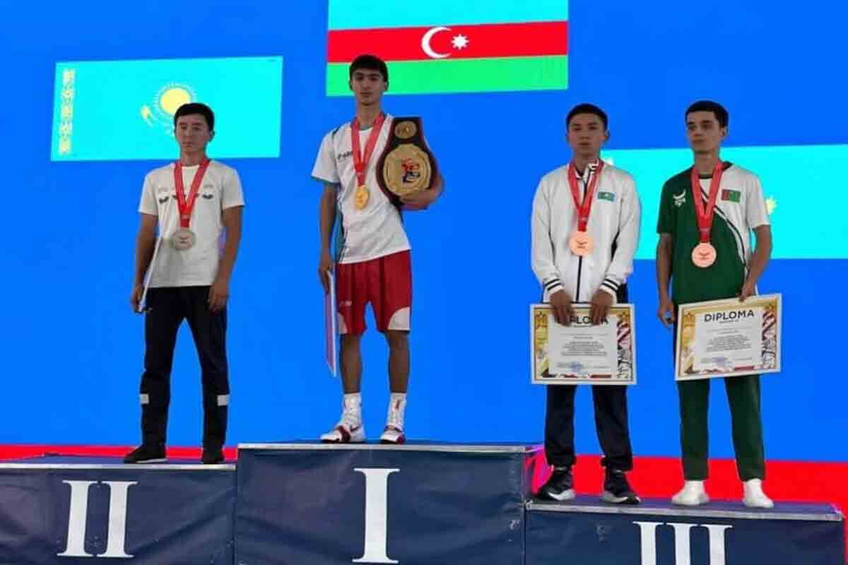 <p>Hərbçi boksçularımız Qazaxıstanda beş medal qazanıblar</p>