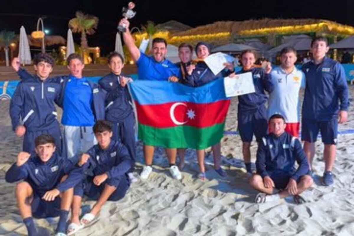 <p>U-17 millimiz DÇ-ni 3 medalla başa vurub </p>