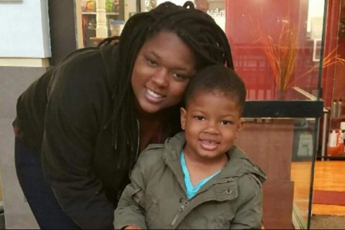 <p>Şizofreniya xəstəsi olan ana oğlunu ölənə qədər 44 saat yellədi</p>