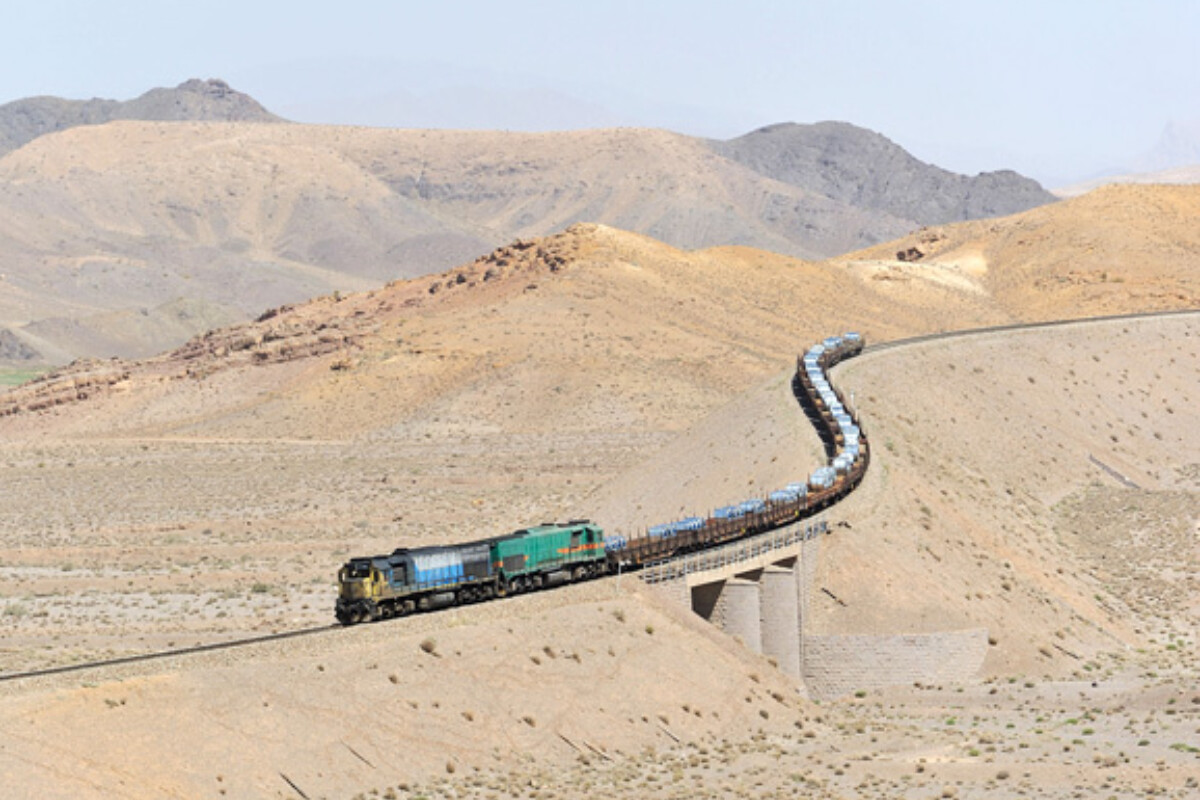 <p>Rusiya və İran bir ay ərzində strateji dəmir&nbsp;yolu müqaviləsi imzalayacaqlar</p>