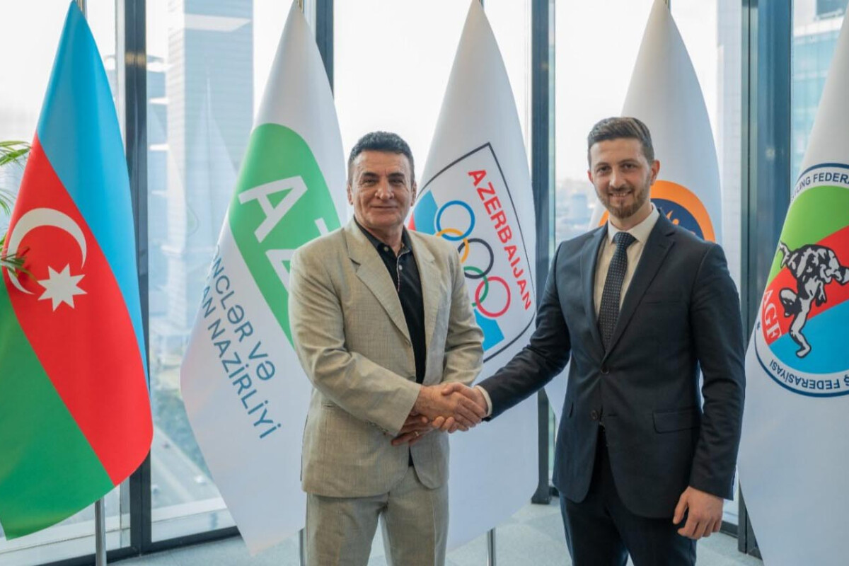 <p>Azərbaycan millisində yeni baş məşqçi</p>