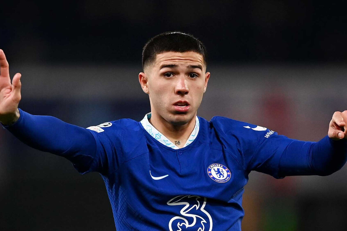 <p>"PSJ" Enzo Fernandeşi transfer siyahısına əlavə edib</p>