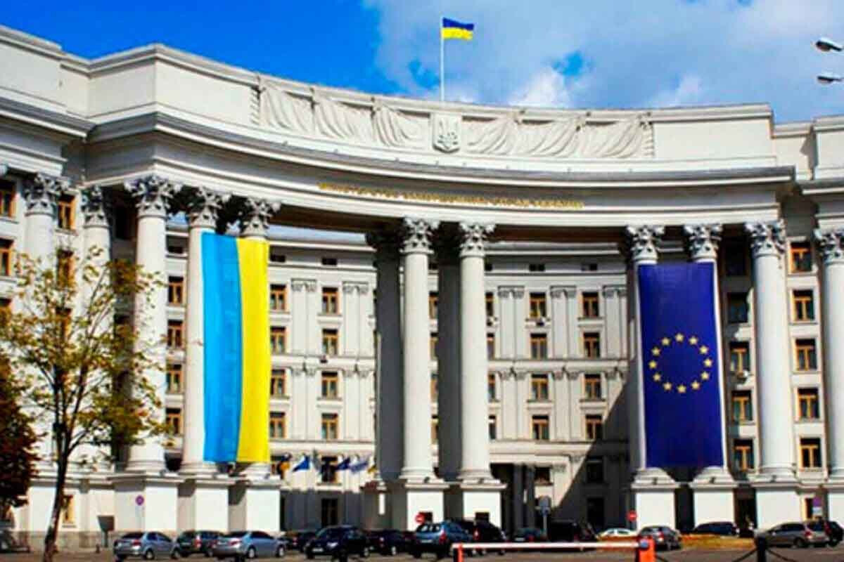 <p>Macarıstan səfiri Ukrayna Xarici İşlər Nazirliyinə çağırılıb</p> 