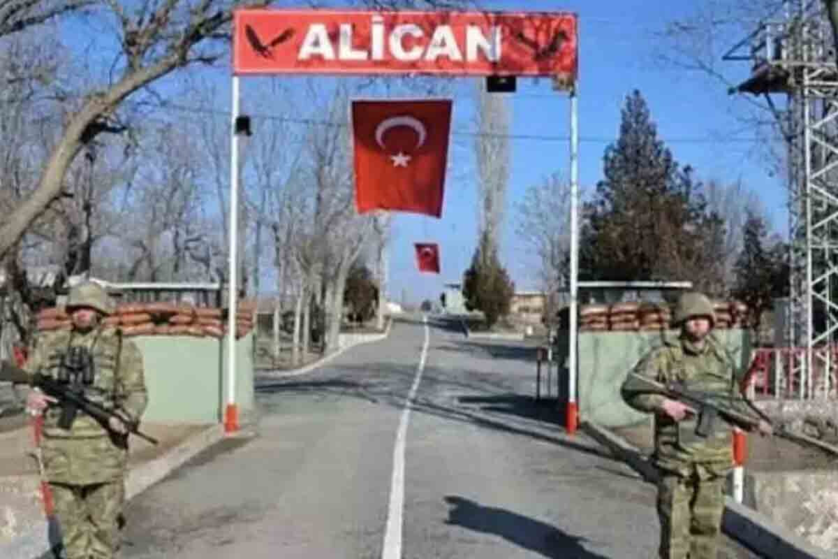 <p>Türkiyə-Ermənistan sərhədindəki Əlican keçid&nbsp;məntəqəsinin bərpası son mərhələdədir</p> 