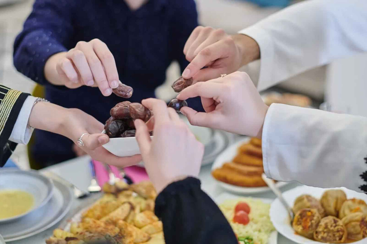 <p>Oruc tutanlar qidalanarkən nələrə diqqət etməlidir?</p>

<p>&nbsp;</p>