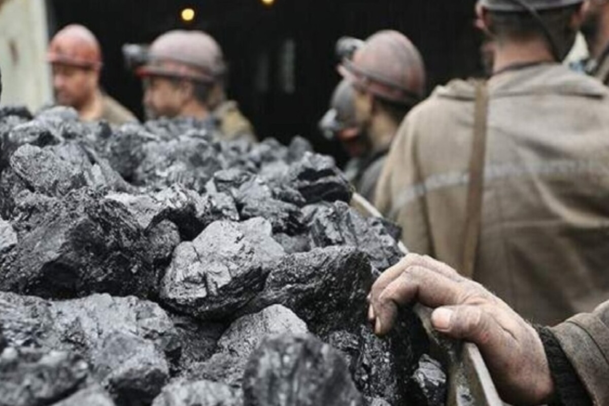 <p>Rusiyada əcnəbilərin kömür və qiymətli&nbsp;metalların mədənlərində işləməsi qadağan edilir</p>