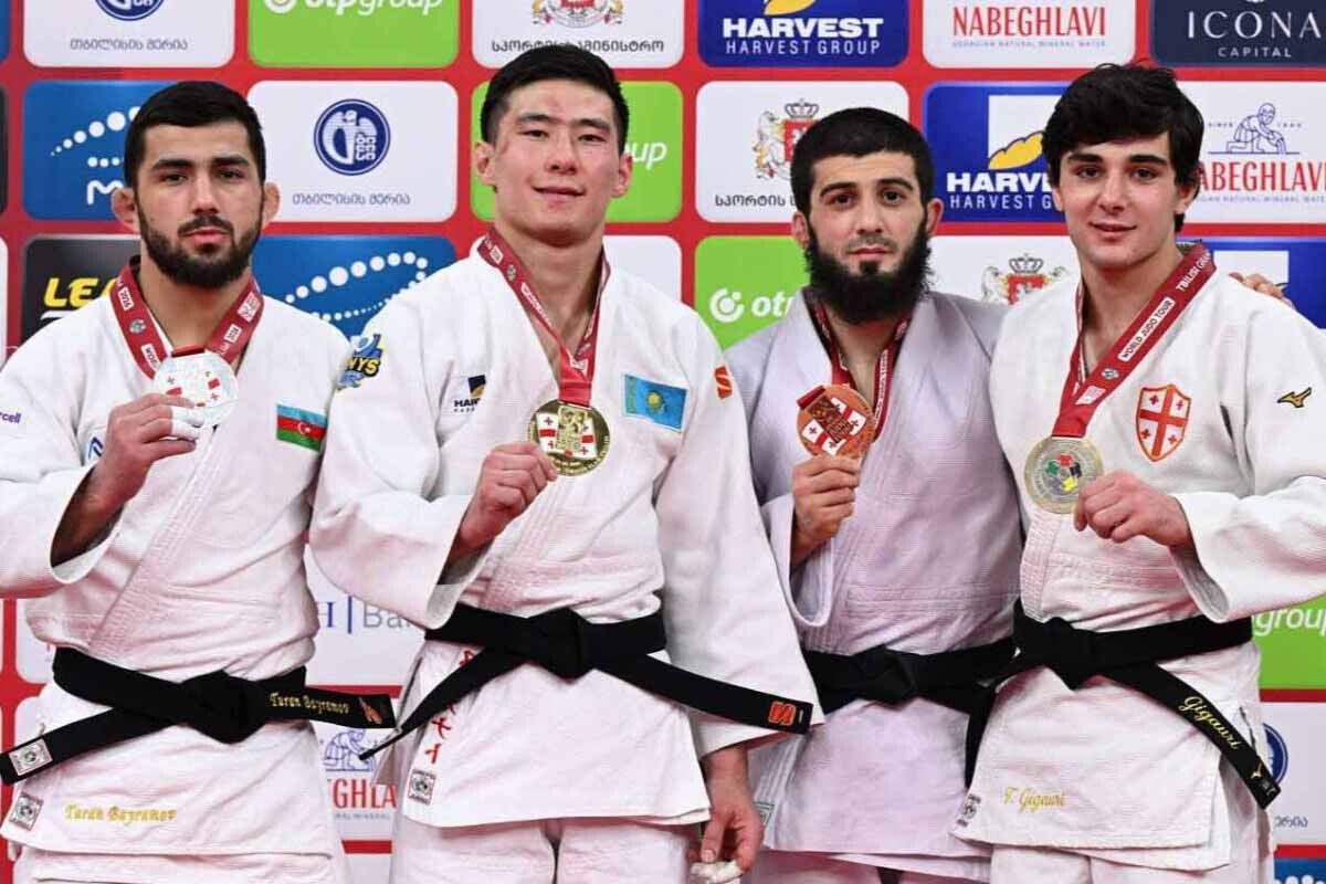 <p>Cüdoçumuz Turan Bayramov "Böyük Dəbilqə"də gümüş medal qazanıb </p>