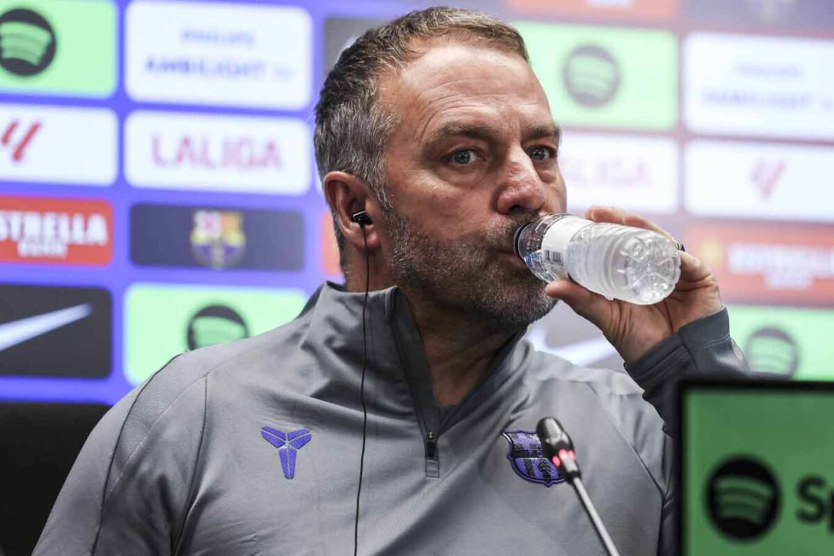 <p>Flik mart ayının ən yaxşı məşqçisi seçildi</p>