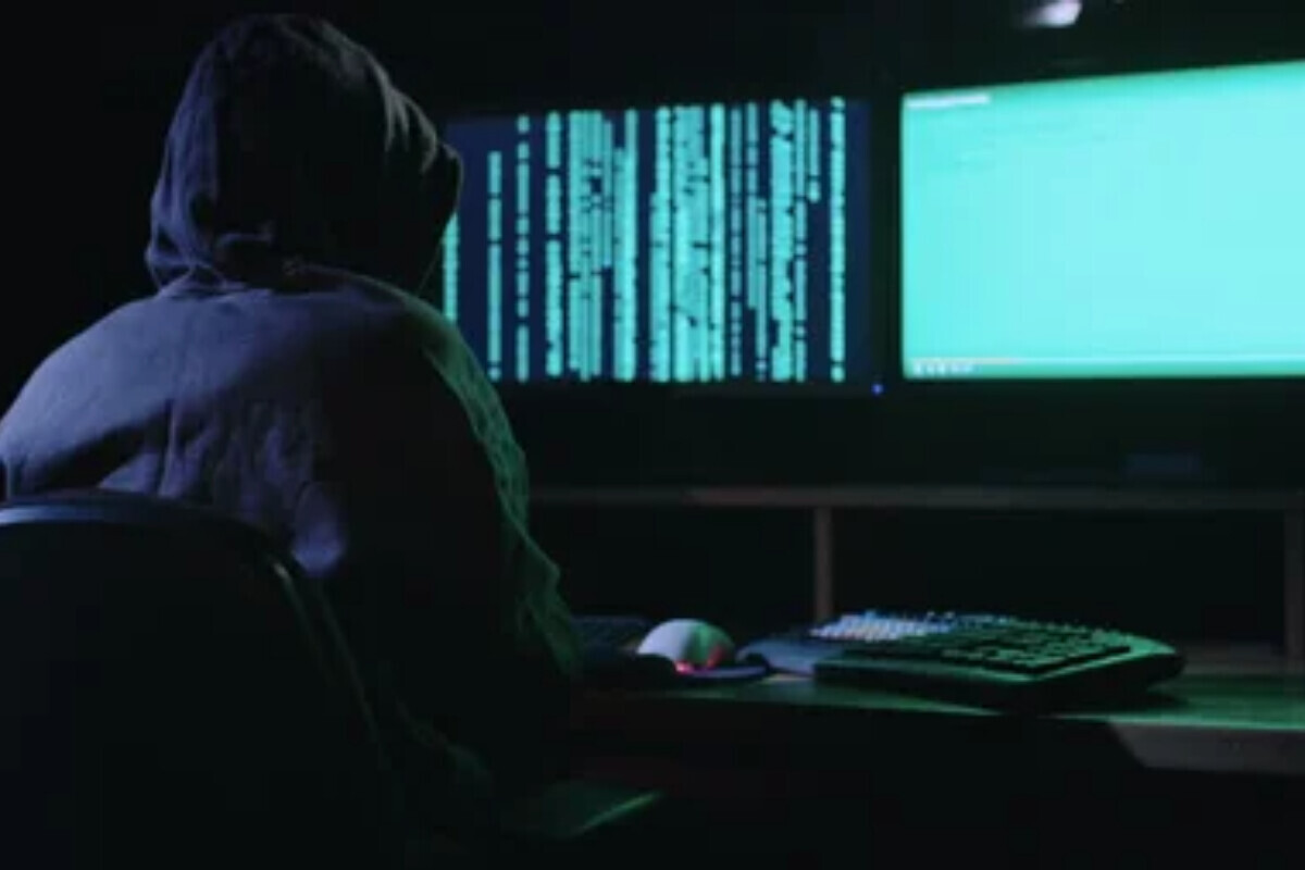 <p>İranla əlaqəli hakerlər FTB direktorunun&nbsp;elektron poçt hesabını sındırıblar</p>