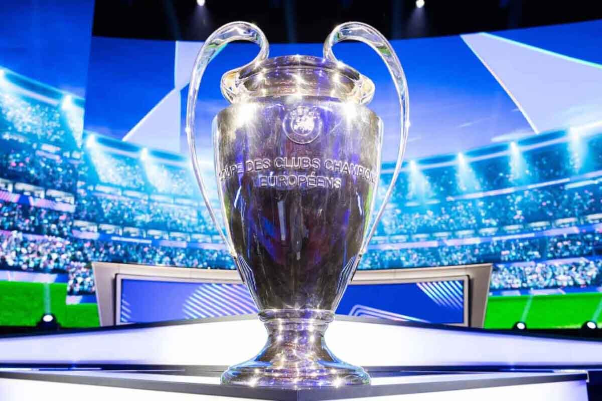 <p>UEFA Çempionlar Liqası finalının başlama saatı açıqlanıb</p>