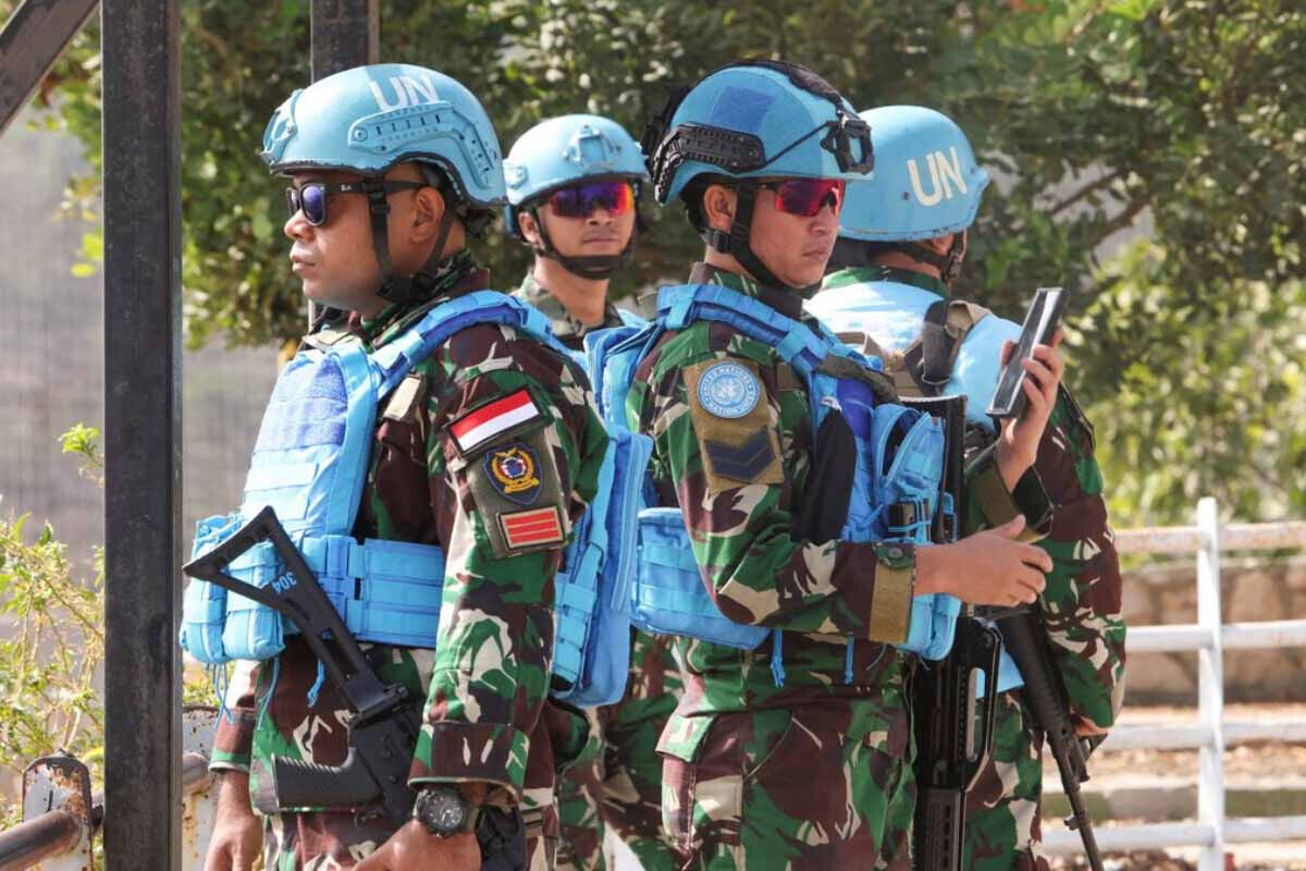 <p>Fransa Livandakı sülhməramlılarını qorxutmaqda ittiham edib</p> 