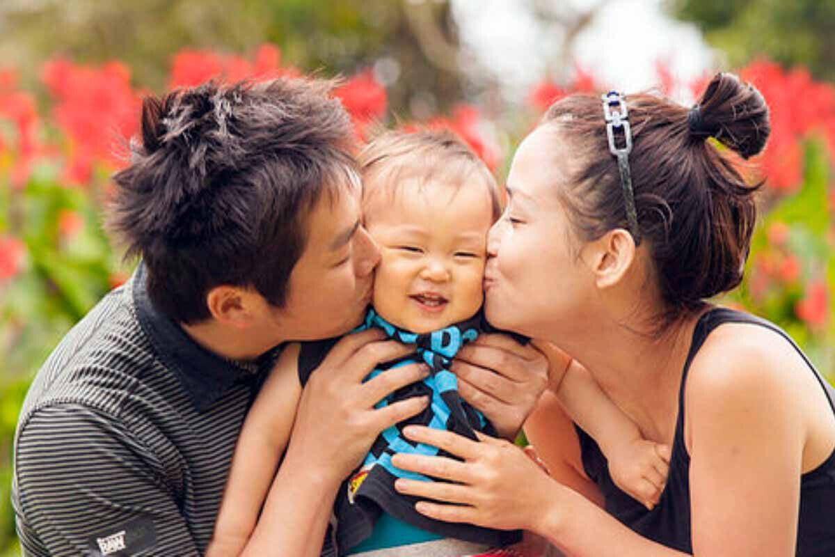 <p>Yaponiya ilk dəfə olaraq boşanmadan sonra&nbsp;uşaqların birgə qəyyumluğuna icazə verib</p>