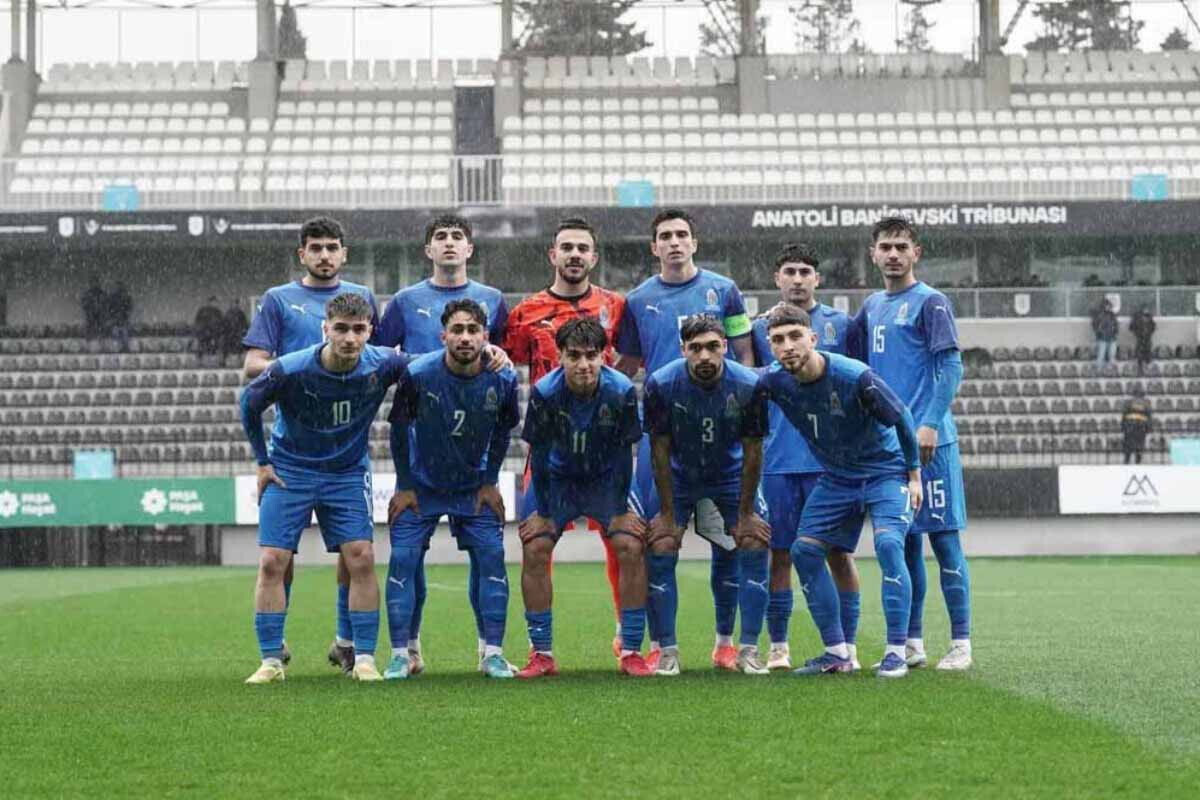 <p>20 yaşadək futbolçulardan ibarət Azərbaycan milli&nbsp;komandası təlim-məşq toplanışı keçirəcək</p>