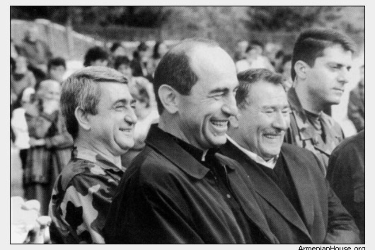 <p>Azərbaycanlılar düşünürdülər ki,&nbsp;ermənilər mülki əhaliyə əl qaldırmağa qadir deyillər...</p> 