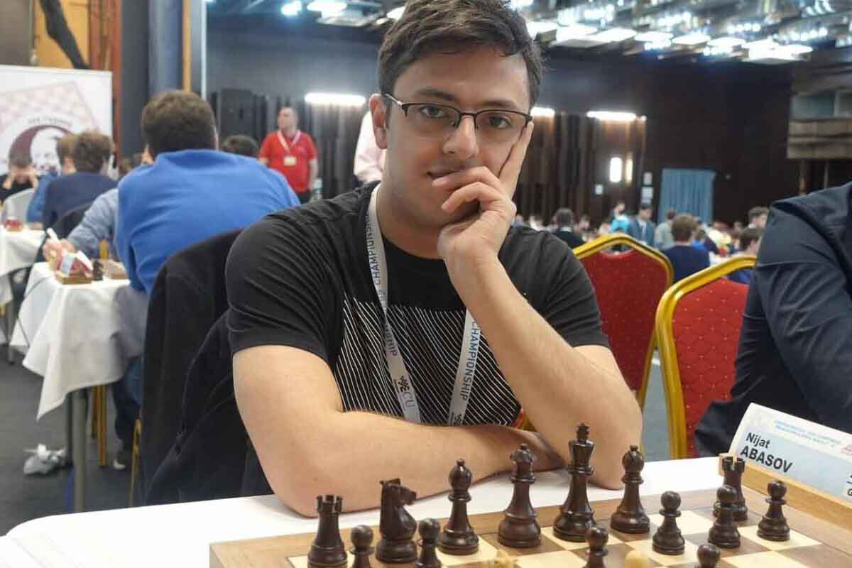 <p>Nicat Abbasov AÇ-də liderliyə yüksəlib&nbsp;</p>

<p>&nbsp;</p>