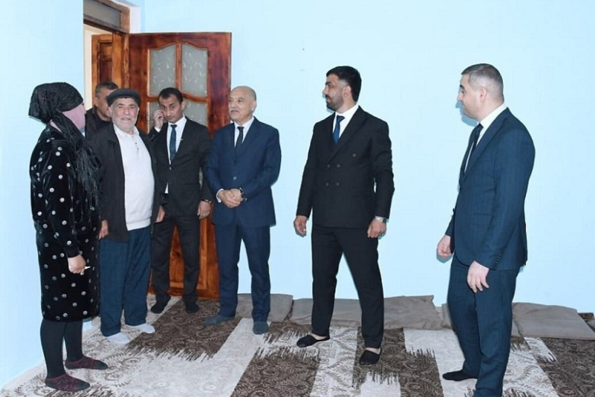 <p><strong><font dir="auto" style="vertical-align:inherit"><font dir="auto" style="vertical-align:inherit">Masallıda şəhid ailəsi üçün ev tikilib</font></font></strong></p>