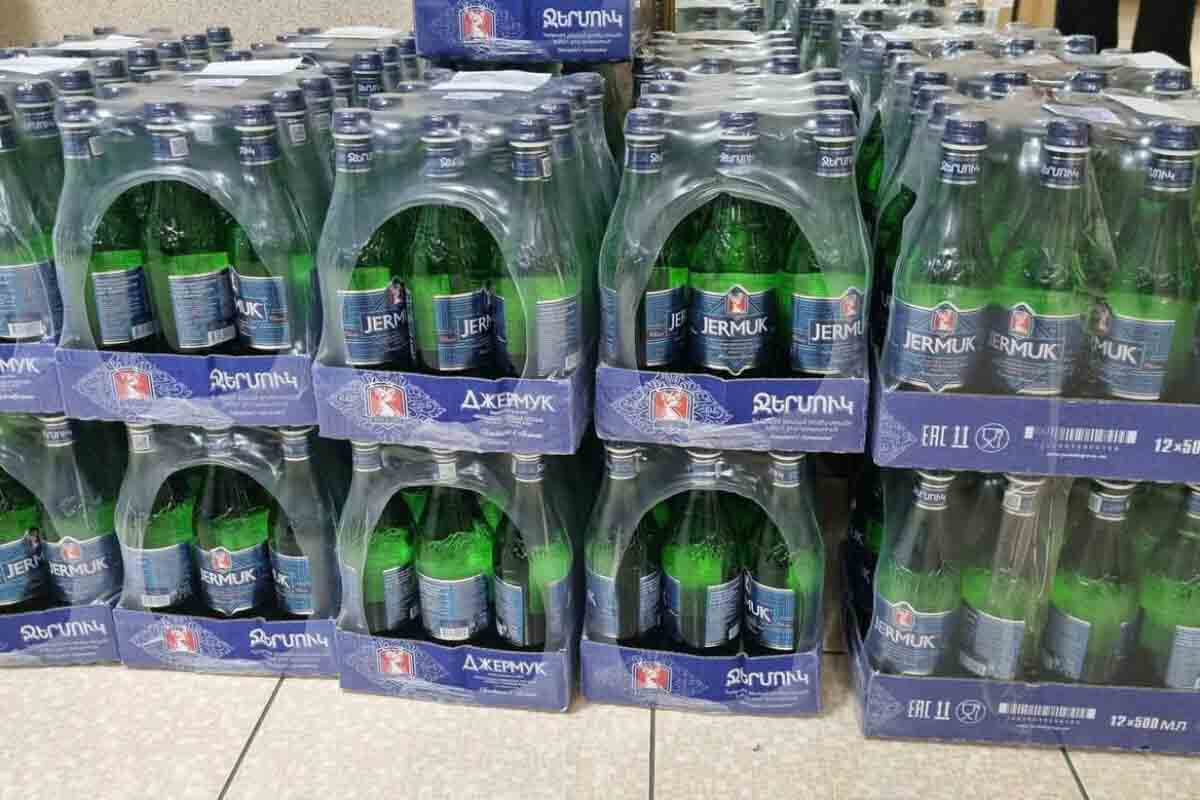 <p>Rusiya Ermənistanın mineral suyunu qadağan edib</p>