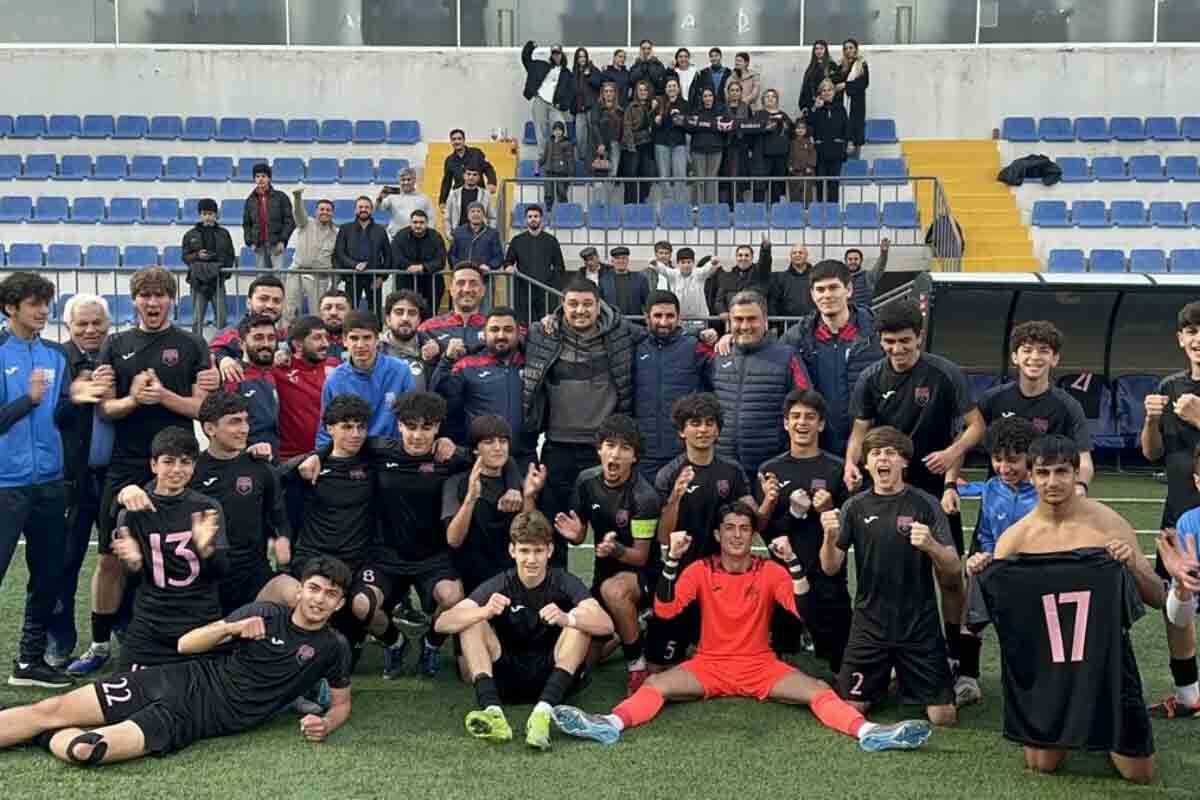 <p>Sabah U-16 vaxtından əvvəl çempion oldu</p>