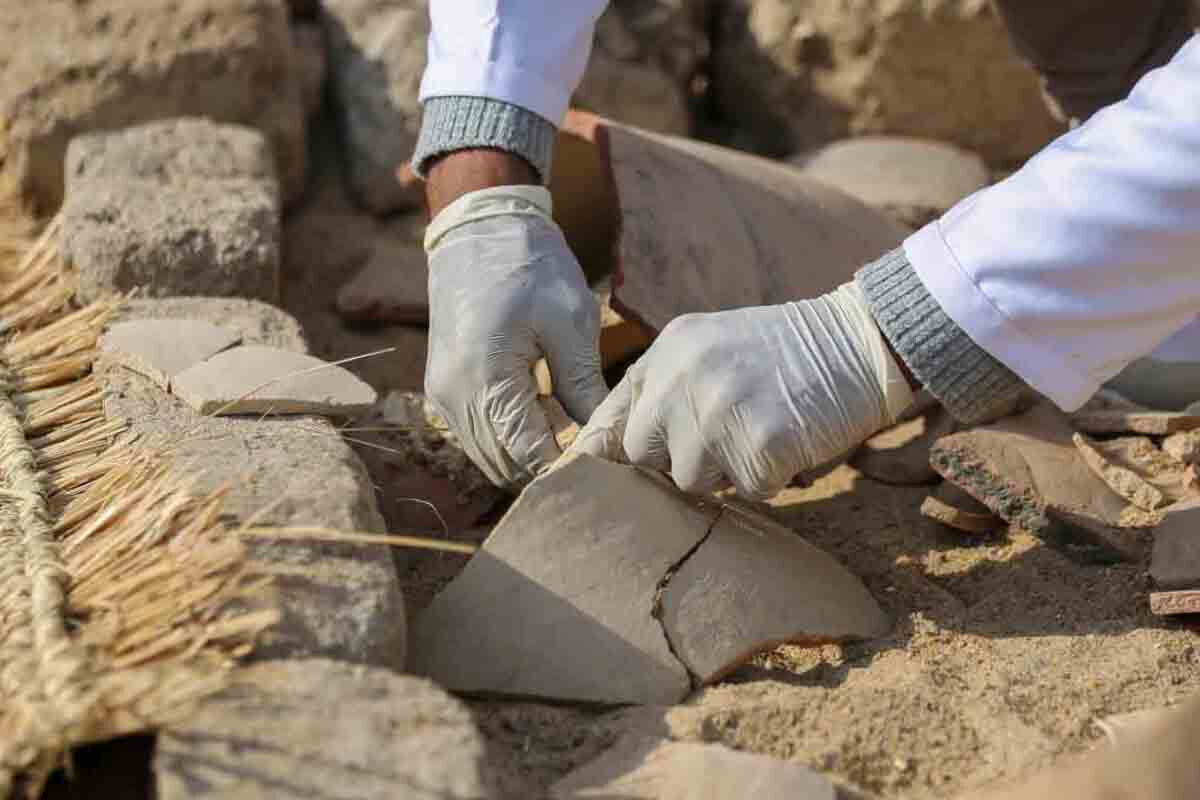 <p>Arxeoloqlar qızılla dolu qədim atlı məzarını aşkar ediblər</p>