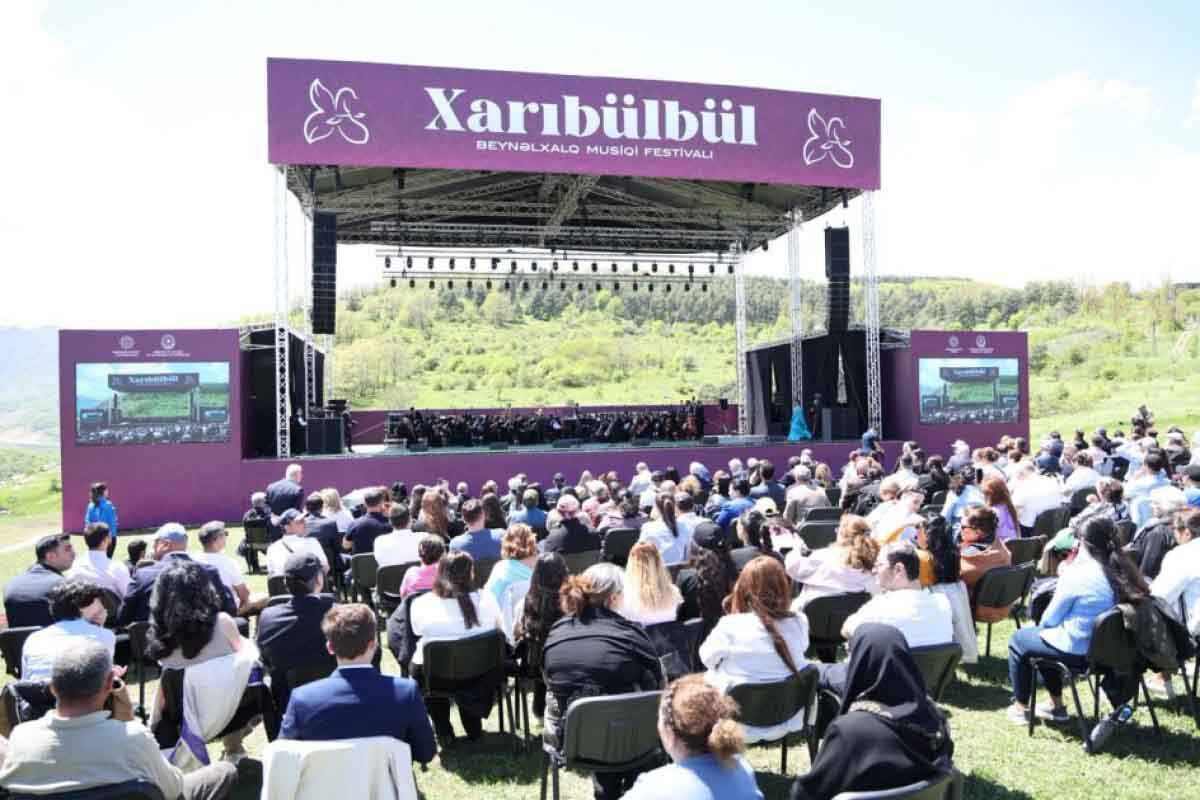 <p>Şuşada IX Beynəlxalq "Xarıbülbül" Festivalı başlayıb</p>