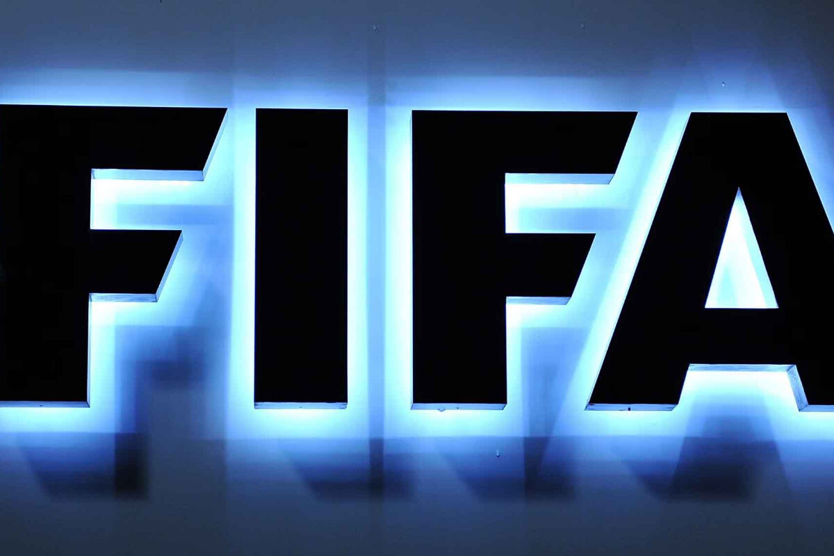 <p>Ukrayna FİFA və UEFA-dan Rusiya və Belarusa&nbsp;qarşı sanksiyaları qüvvədə saxlamağı xahiş edib</p>