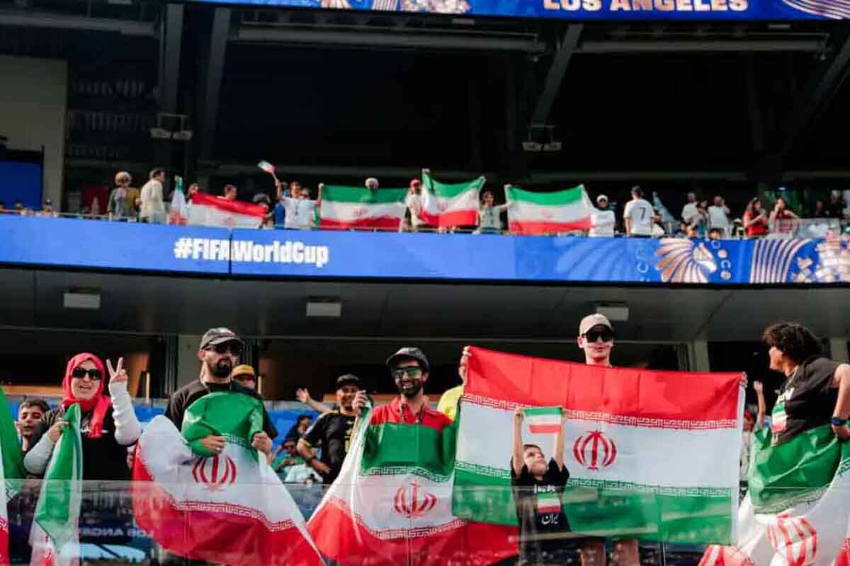<p>İran 2026-cı il Dünya Kubokunda bərabər şərtlərin pozulması ilə bağlı FİFA-ya müraciət etməyə hazırlaşır</p>