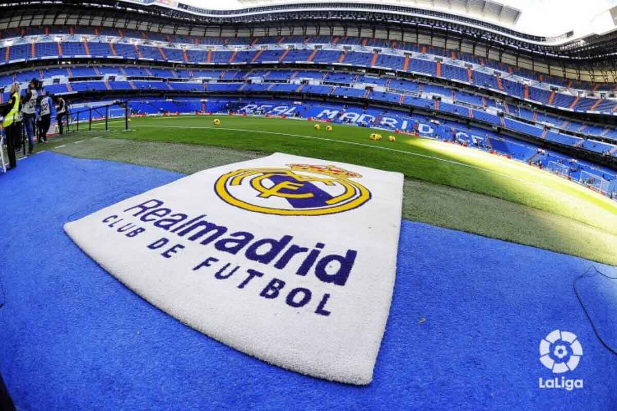 <p>"Real Madrid" ilk oyununu Mourinyonun&nbsp;rəhbərliyi altında keçirəcək</p>