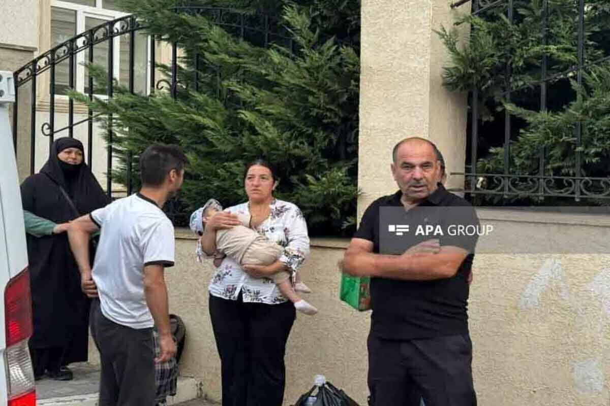 <p>Xocavənd və Şuşaya növbəti köç karvanı yola salınıb</p>

<p>&nbsp;</p>