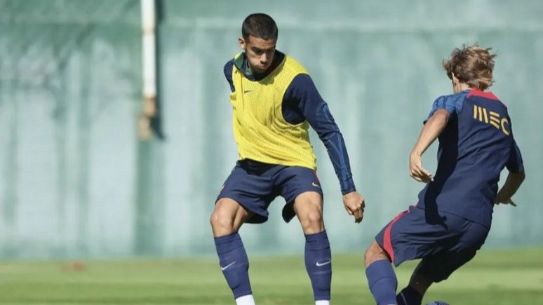 <p>19 yaşadək futbolçulardan ibarət Azərbaycan yığması İslandiyaya qalib gəlib</p>