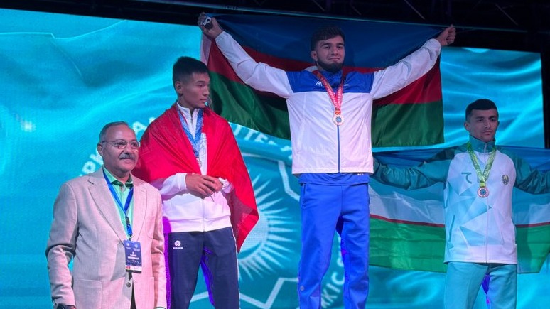 <p>Azərbaycan güləşçiləri Universiadanin ilk günü 4 medal qazanıblar </p>

<p> </p>