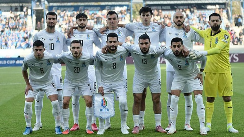 <p>Azərbaycan millisi Ukrayna yığmasını qəbul edir </p>