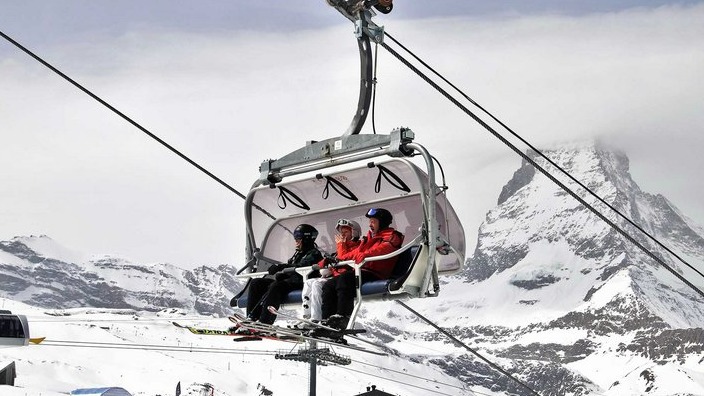 <p>Elbrusda kanat yolun çökməsi nəticəsində 2 nəfər ölüb</p>