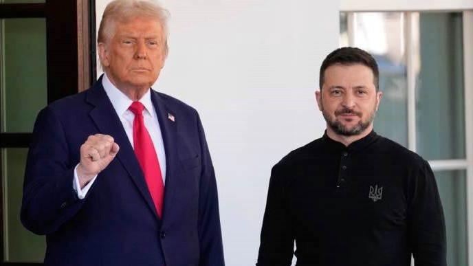 <p>Tramp Rusiya təyyarələrini vurmağa çağırıb</p>