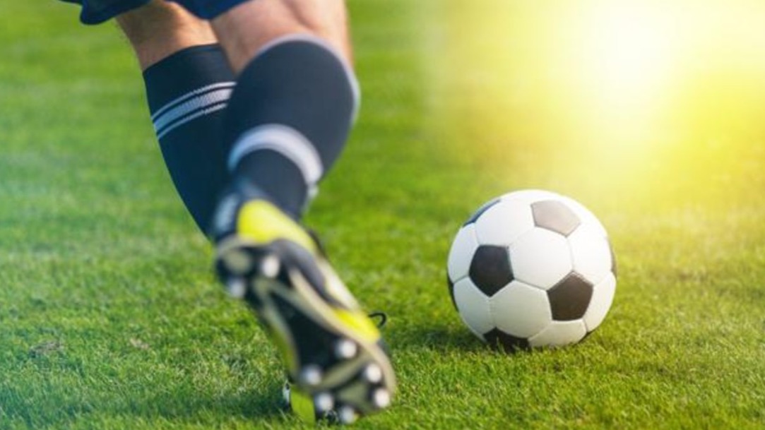 <p>Azərbaycanda keçirilən iki futbol matçında penaltilər səhv təyin edilib</p>