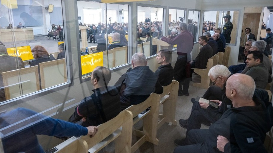 <p>Ermənistan vətəndaşlarının məhkəməsi təqsirləndirilən&nbsp;şəxslərin son ifadələrinin dinlənilməsi ilə davam etdi</p>