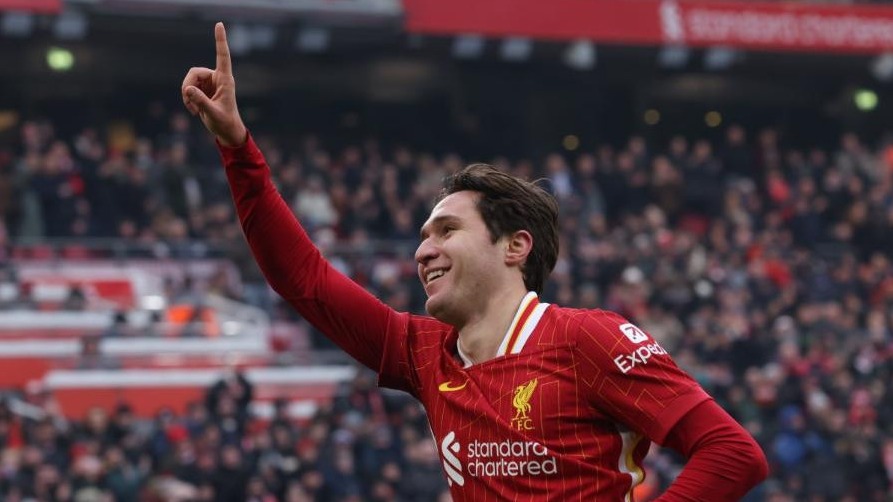 <p>"Yuventus" "Liverpul"un hücumçusu ilə&nbsp;danışıqlara başlayıb</p>