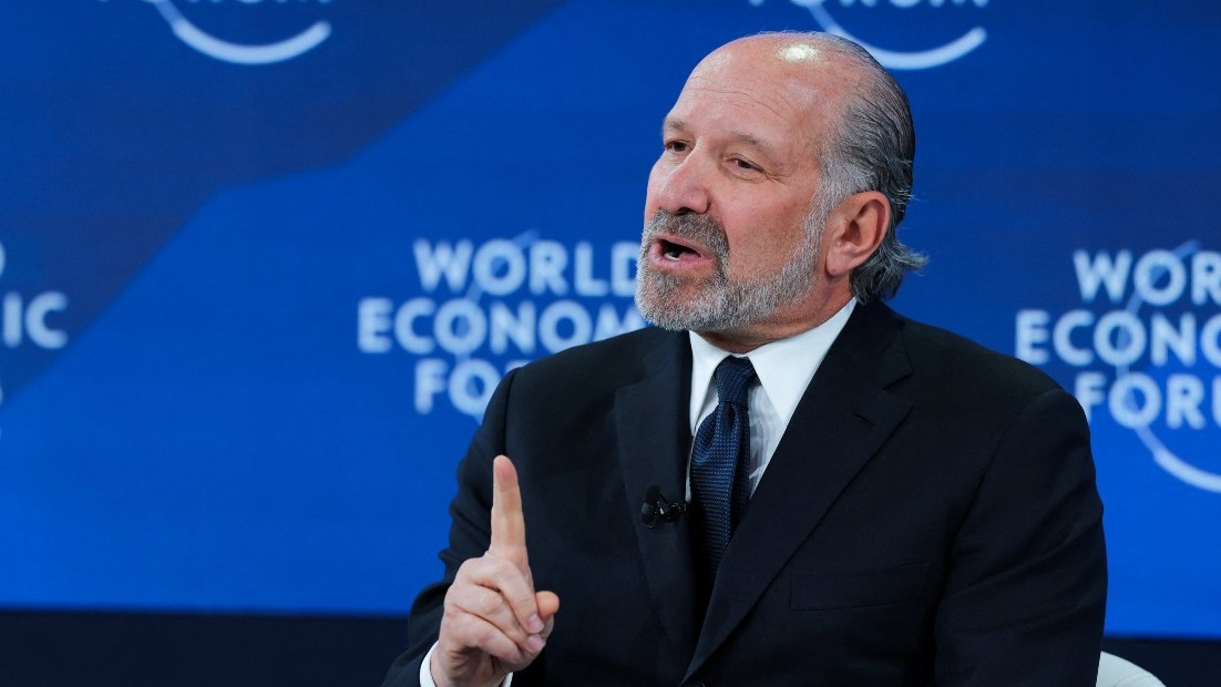 <p>Davosda şam yeməyində ABŞ nazirinə hiylə işlədildi</p> 