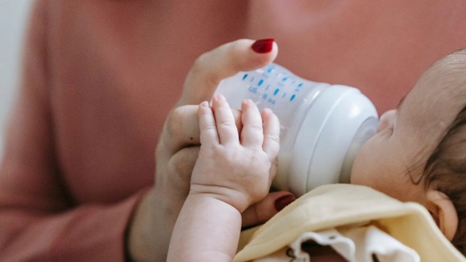 <p>Nestle süd qarışığı içən körpə öldü</p>