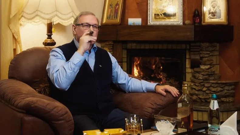 Moldova Parlamentinin sədri Rusiya səfirinin davranışını həyasız və kobud adlandırıb