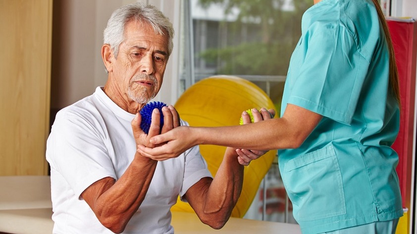 <p>Yapon alimləri Parkinson xəstəliyinin&nbsp;müalicəsinin ilk yolunu tapıblar</p>