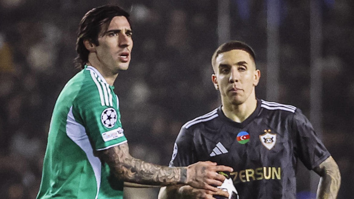 <p>"Qarabağ" "Nyukasl"la oyun üçün İngiltərəyə&nbsp;səfər edib</p>