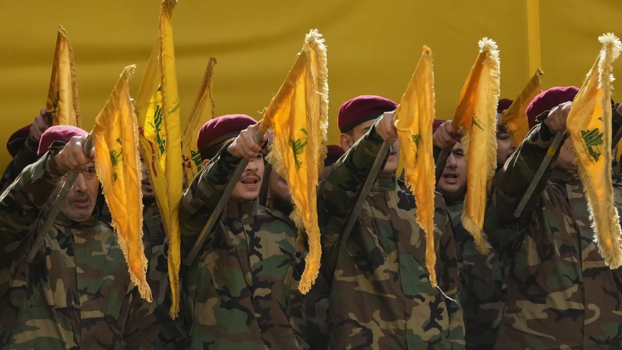 <p>Hizbullah ABŞ-nin İrana qarşı məhdud&nbsp;hücumlarına müdaxilə etməyəcəyinə söz verdi</p>