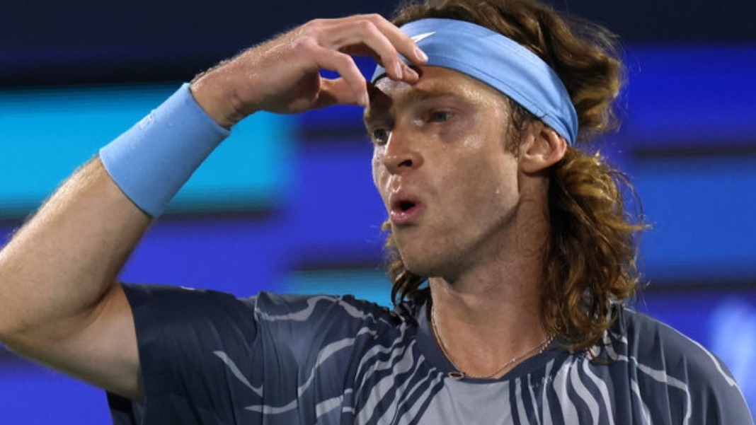 <p>Dubay turnirində insident yaşanıb</p>