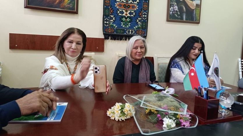 <p>"Çeşmə" Ədəbi Məclisinin növbəti yığıncağı keçirilib</p>